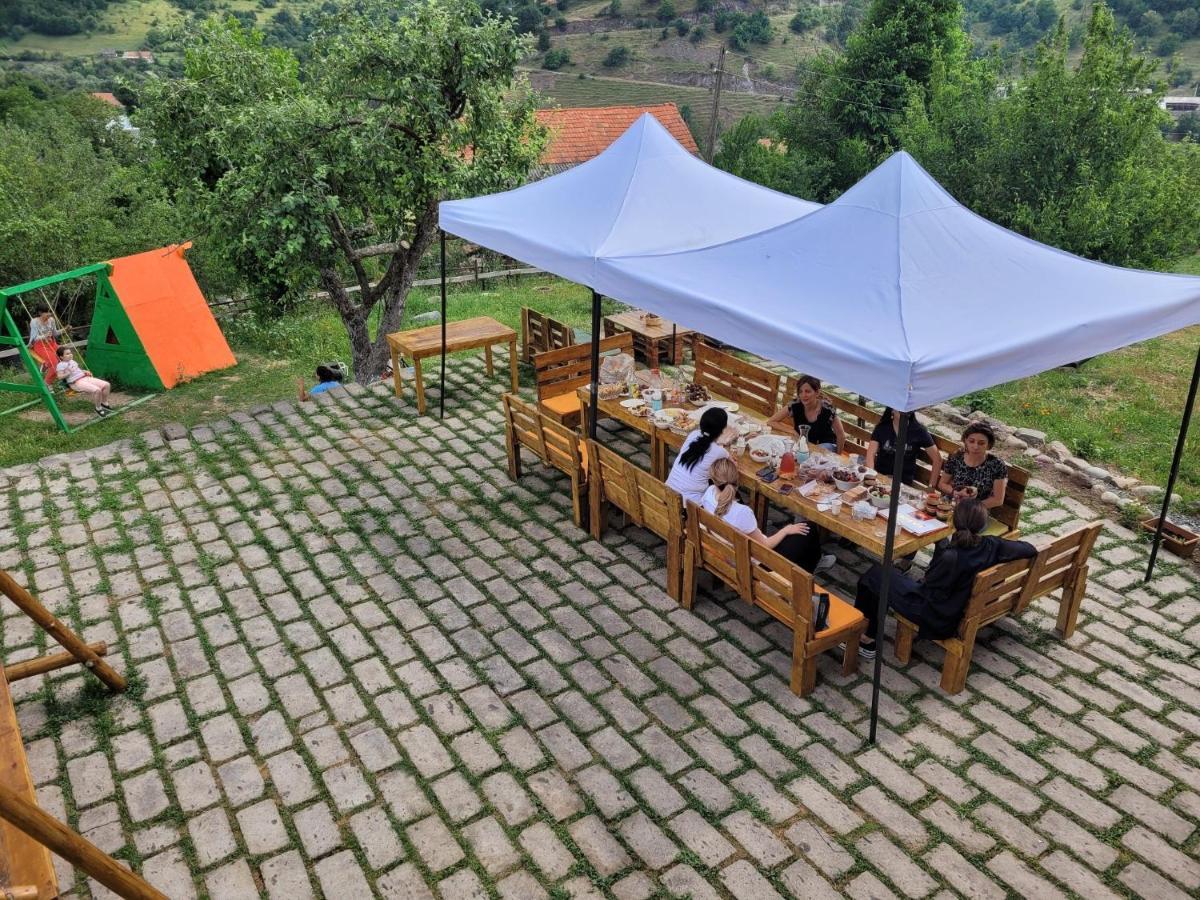 Chamich Guesthouse Debed Buitenkant foto