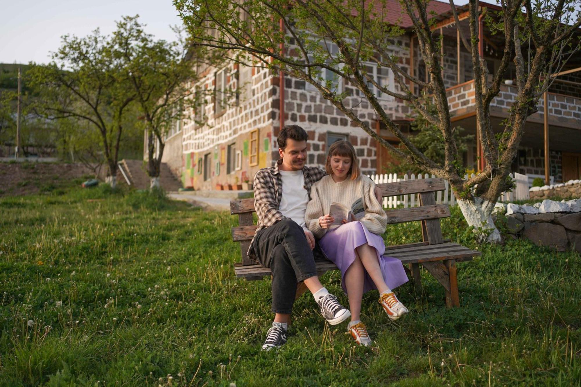 Chamich Guesthouse Debed Buitenkant foto